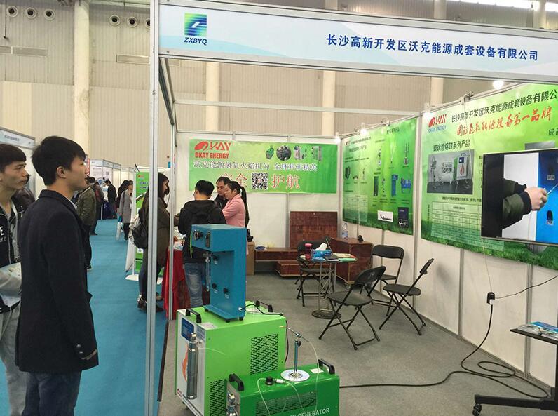 沃克攜玻璃管、安瓿瓶熔封設(shè)備參加2016華中科學(xué)儀器與實(shí)驗(yàn)室裝備展