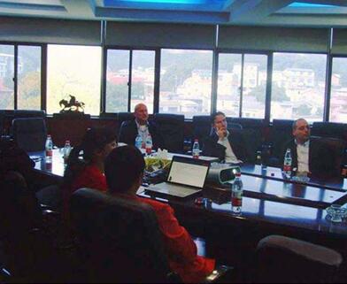 沃克能源人員和荷蘭客戶座談會(huì)