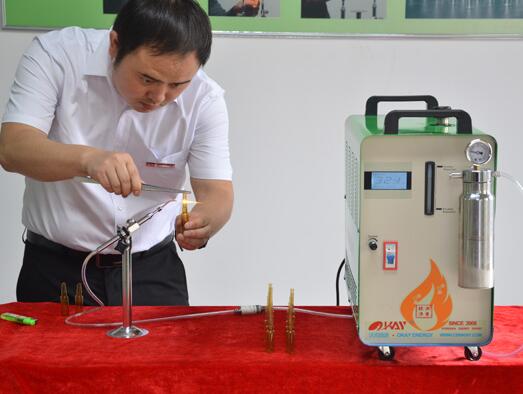 手動(dòng)安瓿封口機(jī)實(shí)驗(yàn)室安瓿封口機(jī)的最佳方法-Okay OH300！