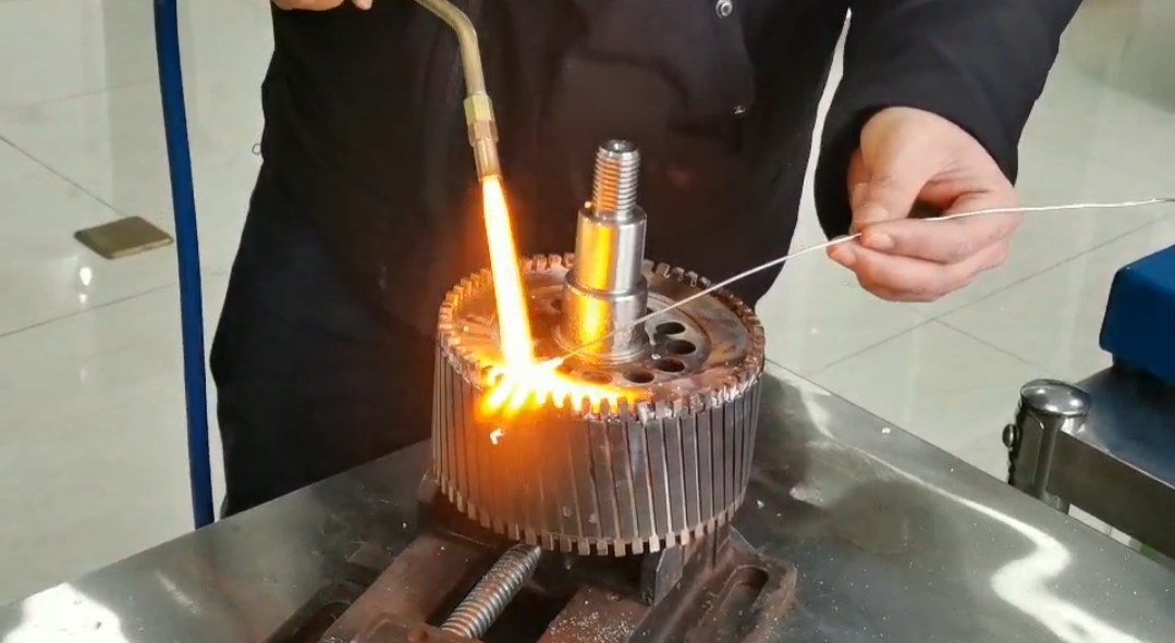 大型電機轉(zhuǎn)子焊接