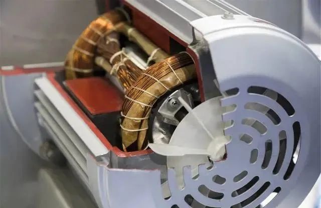 電動(dòng)機(jī)軸承跑套的原因、危害及其解決方法